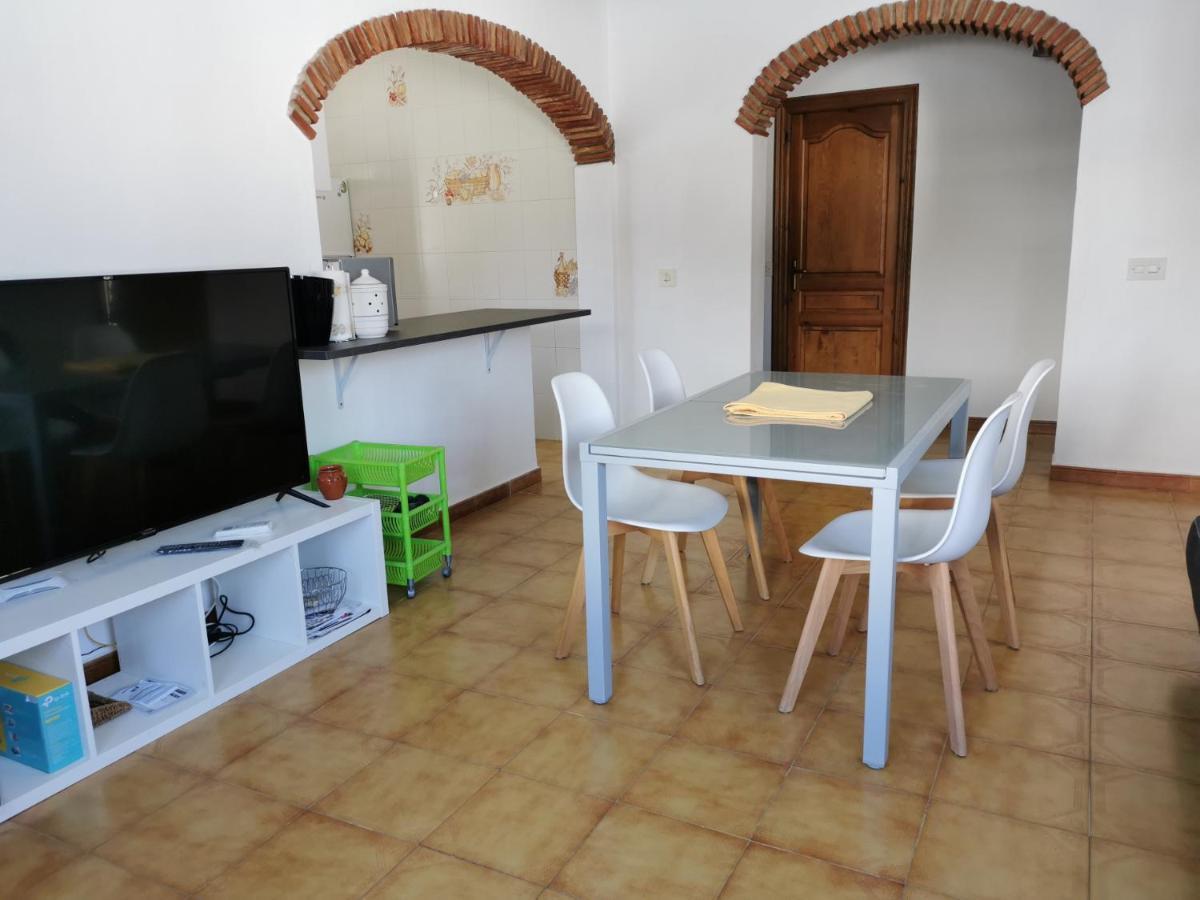 Carolina Locdenia Villa